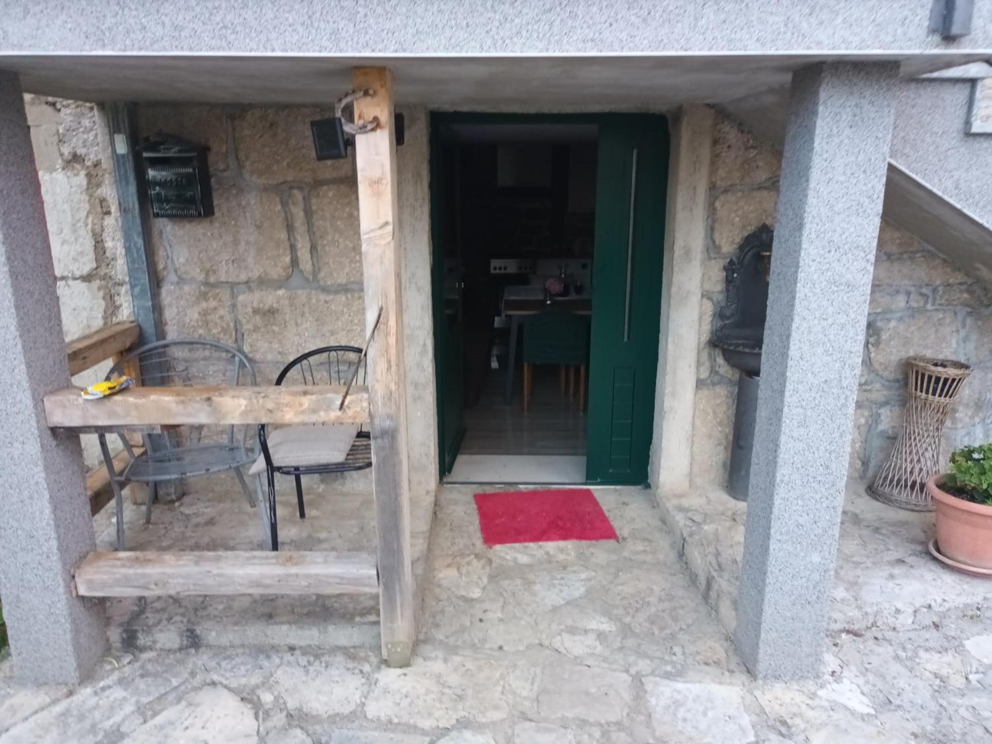 Brnara Kravarica Vrlika Exteriér fotografie