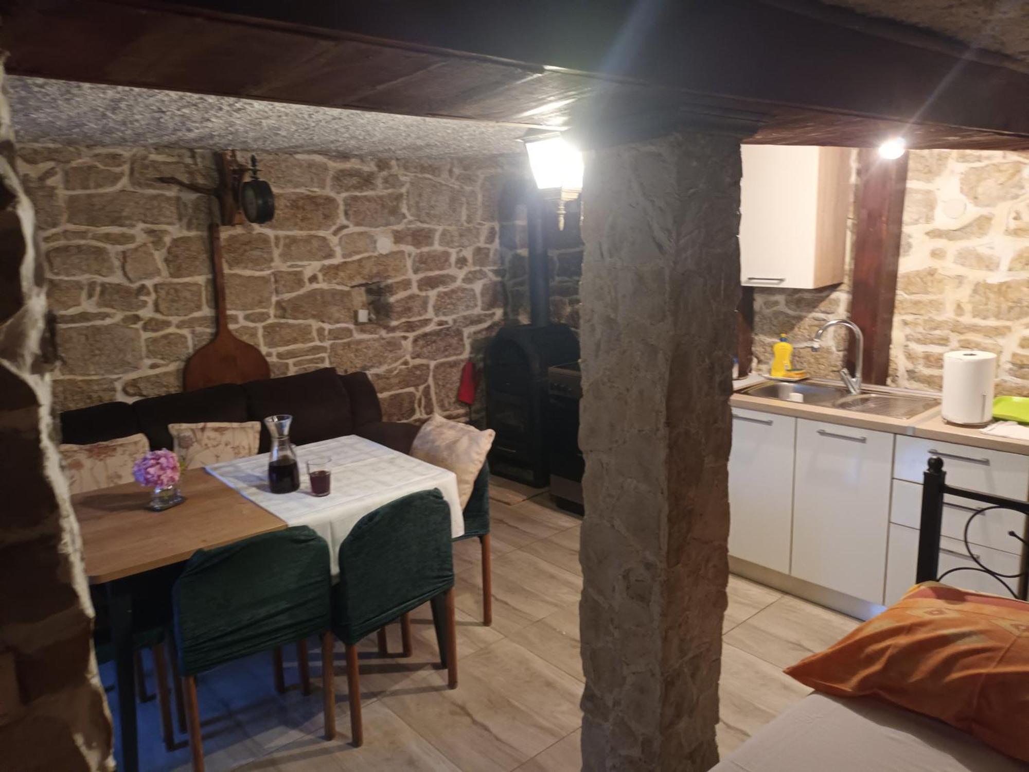 Brnara Kravarica Vrlika Exteriér fotografie